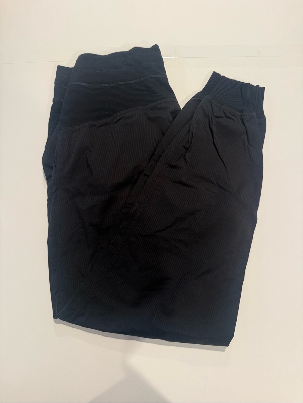 Lululemon Dance Studio Pants - Size 6- Joggers - Black - Mid-Rise